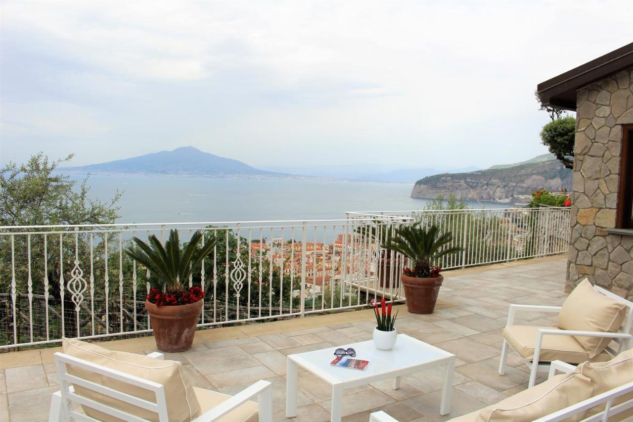 Mirasorrento别墅 外观 照片